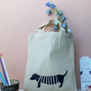 Kleine Stofftasche mit Dackelmotiv natur
